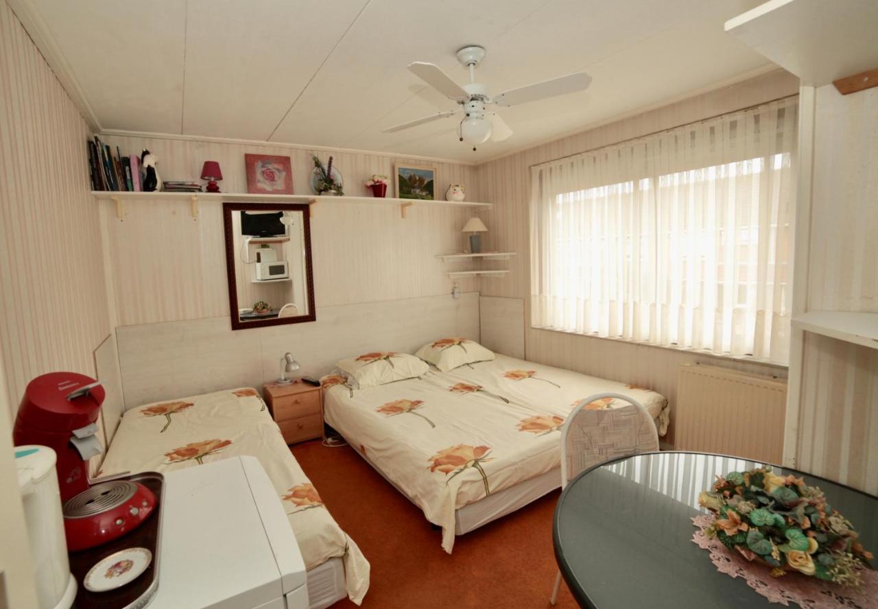 Kuipers Bed Bed & Breakfast Volendam Bagian luar foto