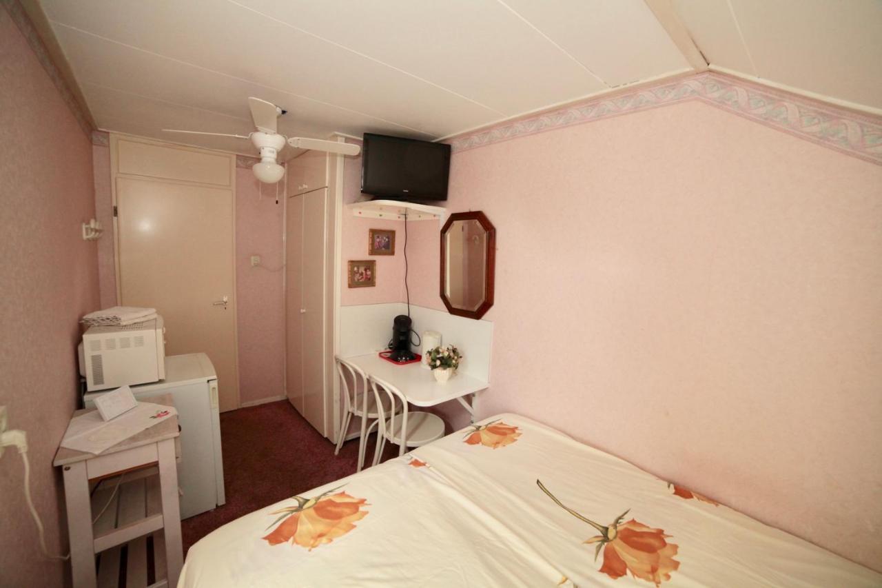 Kuipers Bed Bed & Breakfast Volendam Bagian luar foto
